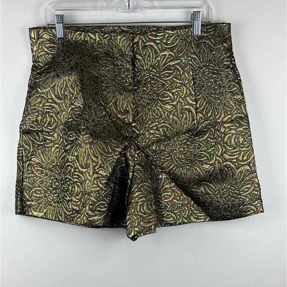 Micas Women's High Waisted Jacquard Shorts - Picture 2 of 8